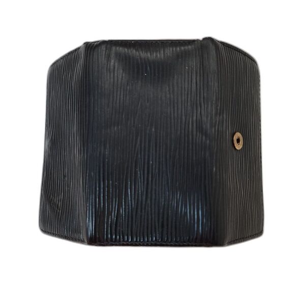 Louis Vuitton LV Black Epi Keyholder - Picture 7 of 10